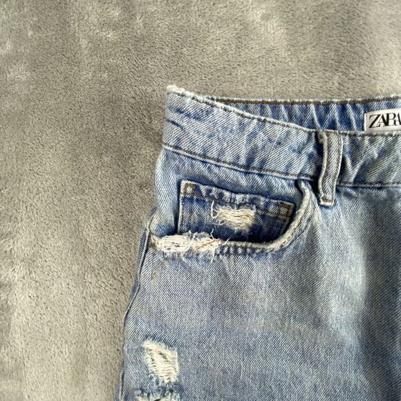 Zara Jeans Shorts Womens 4 Blue Denim Light Wash Distressed Cut‎ Off Festival - Picture 7 of 14